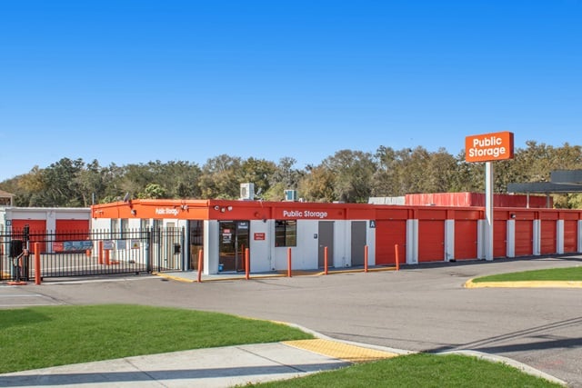 20 x 10 Public Storage: Self Storage Unit in Tampa, Florida