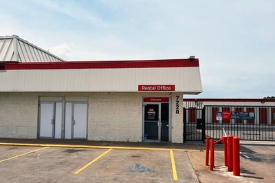 Public Storage