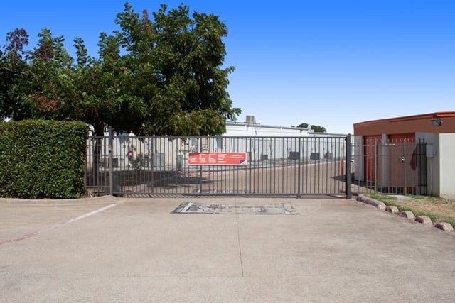 Public Storage  2531 South Cooper Street in Arlington, TX