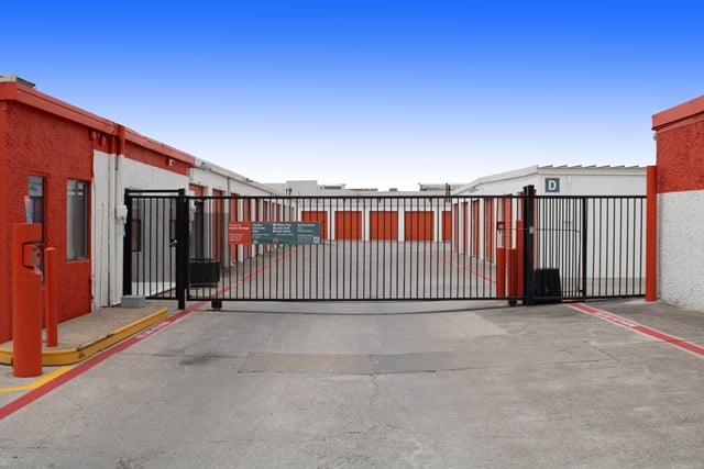 Public Storage  3401 K Ave in Plano, TX