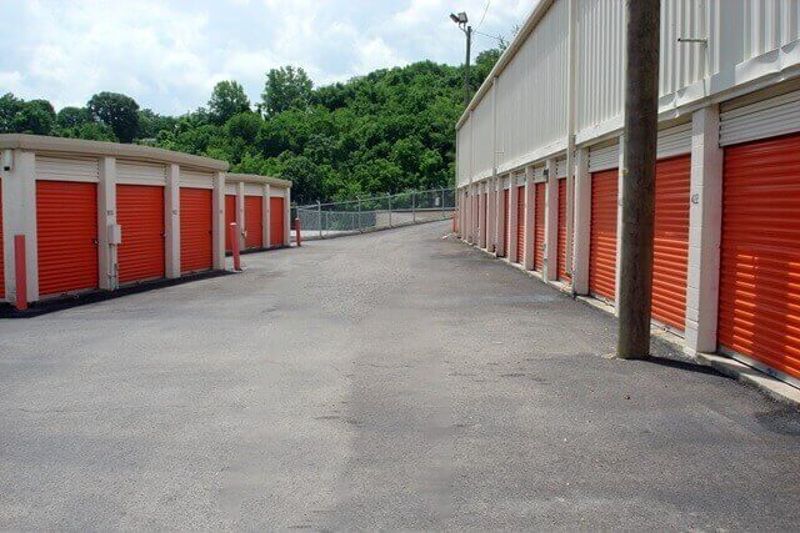 Property 881 image number 1