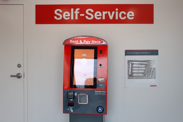 Property 884 image number 2