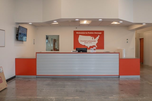 Property 885 image number 2