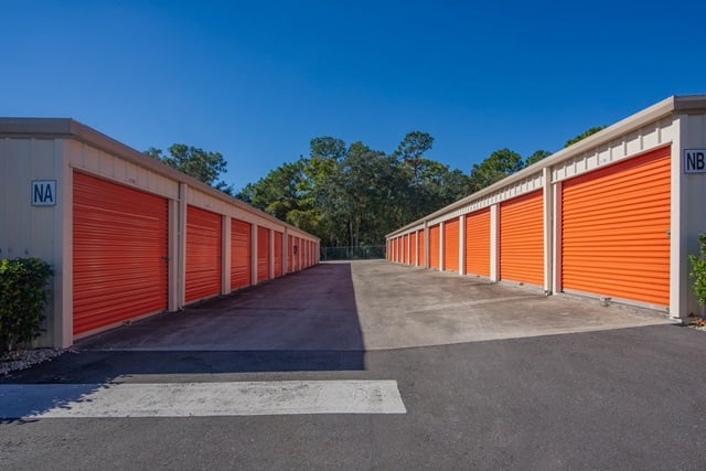 40×12 Parking Lot in Apopka, FL 2431 S Orange Blossom Trail Apopka, Florida 2