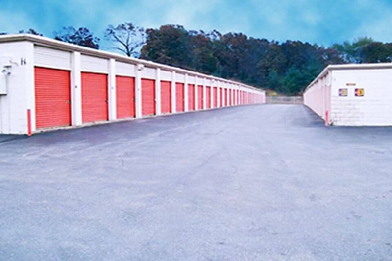 Chicopee, MA, SelfStorage Near 31 Jamrog Drive 18447264531 I