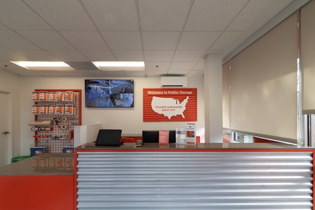 Property 892 image number 2