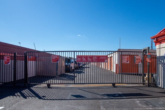 Public Storage  11236 N 19th Ave in Phoenix, AZ