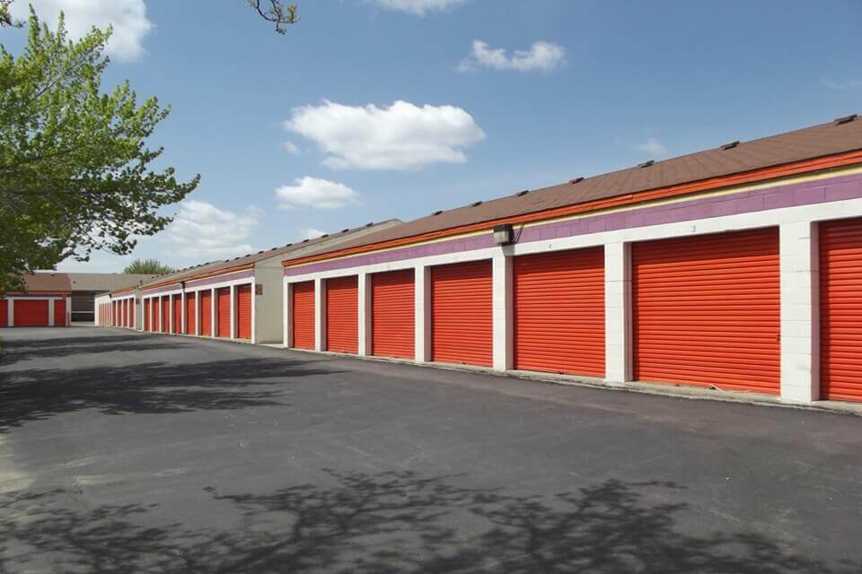 24×10 Public Storage: Self Storage Unit in Aurora, CO 565 Hanover Way Aurora, Colorado 2