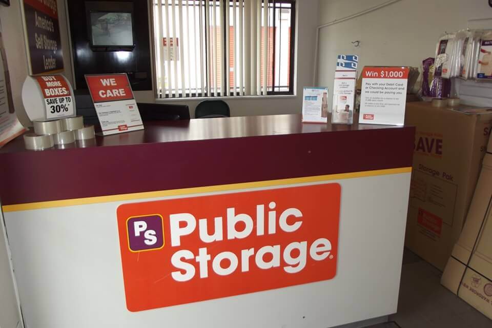 24×10 Public Storage: Self Storage Unit in Aurora, CO 565 Hanover Way Aurora, Colorado 3