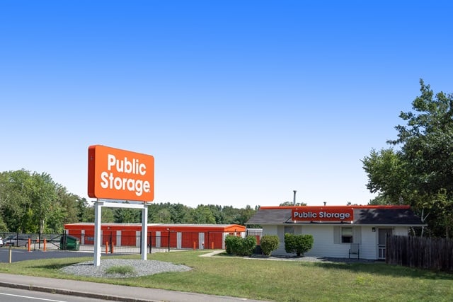 Manchester, NH, SelfStorage Near 2028 S Willow Street 18447264531