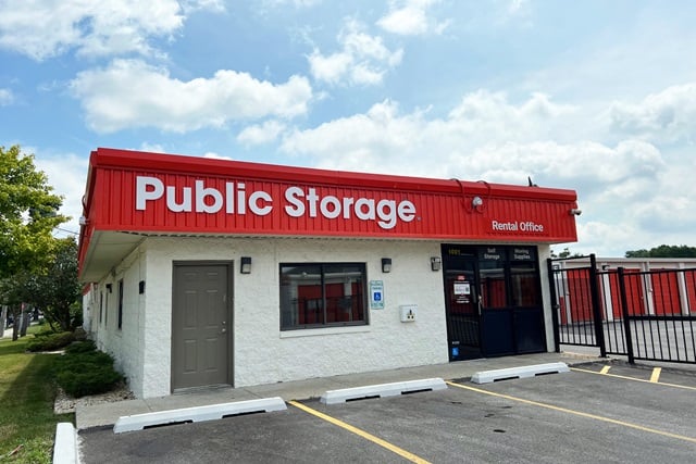 30 x 10 Self Storage Unit in Chicago, Illinois