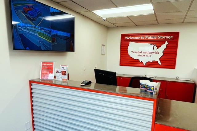 Property 906 image number 2