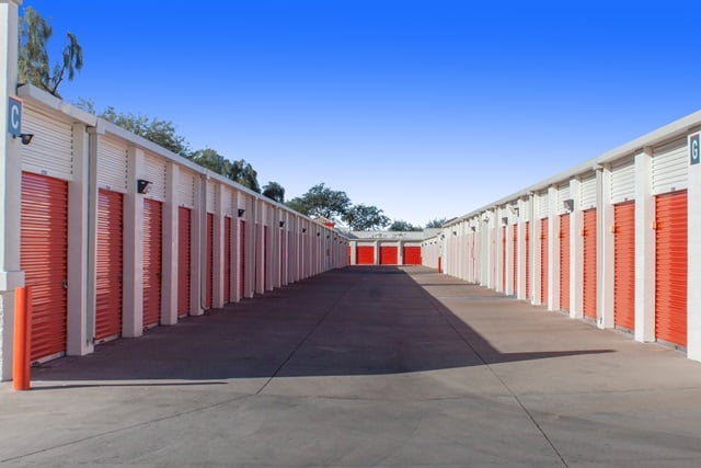 20×10 Self Storage Unit in Phoenix, AZ 18401 N 35th Ave Phoenix, Arizona 2