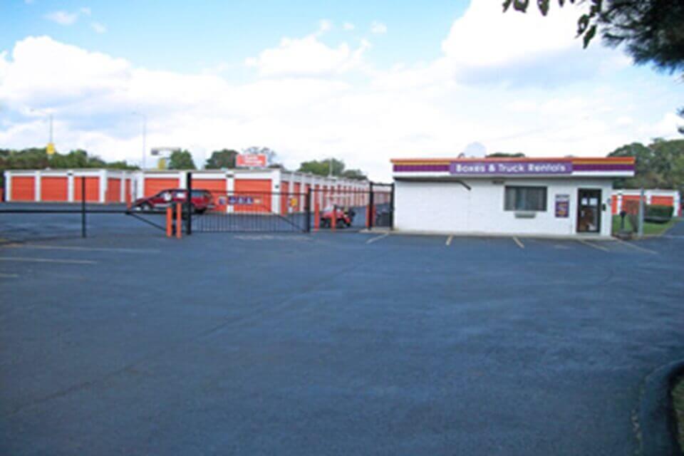 20×10 Public Storage: Self Storage Unit in West Haven, CT 125 Railroad Ave West Haven, Connecticut