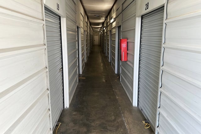 20×10 Public Storage: Garage in St Charles, MO 1539 S Old Highway 94 St Charles, Missouri 2