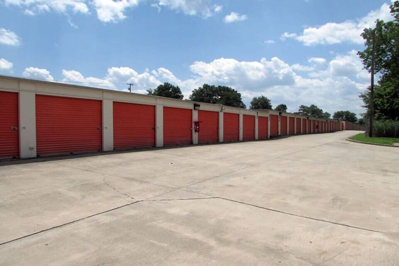 In June 2022, Swyft Group Properties converted an old hardware store into  @cubenow_selfstorage with 230 climate-controlled, smart units.…