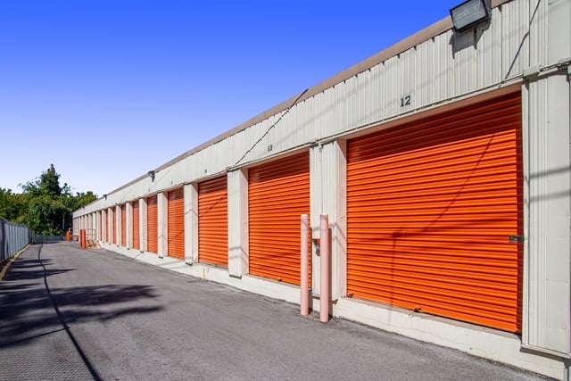 30×10 Garage in Antioch, TN 5246 Cane Ridge Road Antioch, Tennessee 2