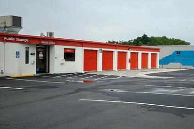 Public Storage