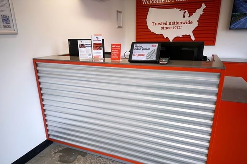 Property 944 image number 2