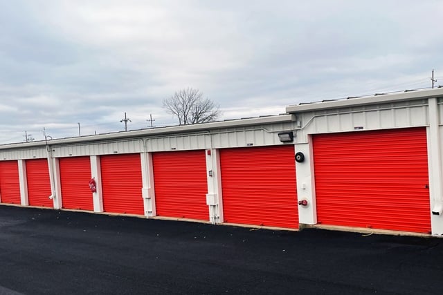 30×10 Self Storage Unit in Carol Stream, IL 499 Phillips Court Carol Stream, Illinois 2