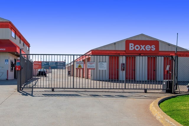 Public Storage  2120 NW 40th St in Oklahoma City, OK