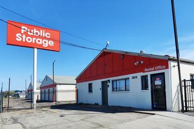 Public Storage