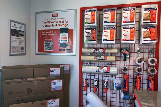 Wichita, KS, SelfStorage Near 3515 W Maple Street 18447264531 I