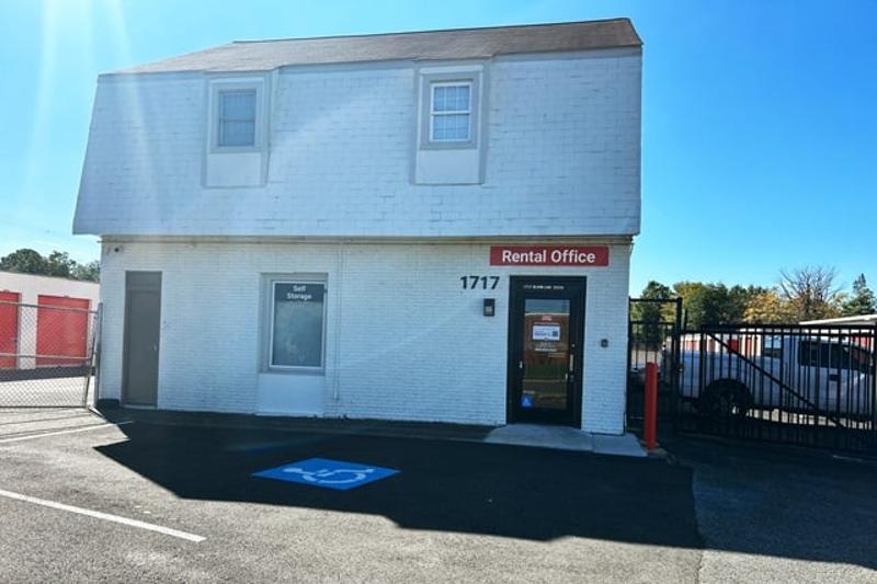 Public Storage