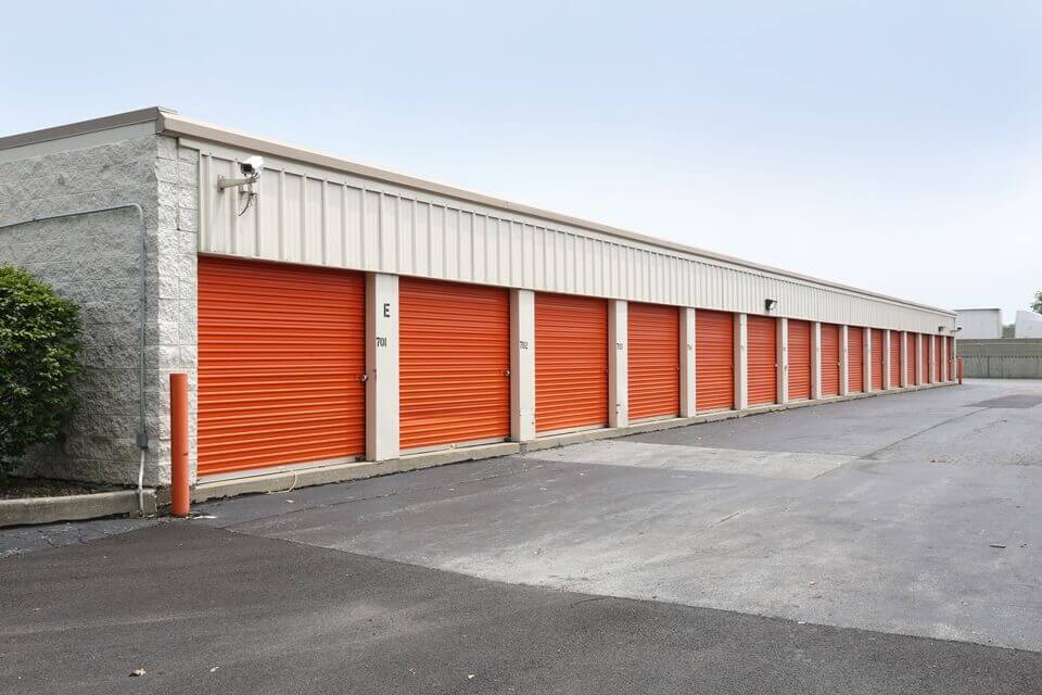 30×10 Self Storage Unit in Lansing, IL 2115 Bernice Road Lansing, Illinois 2