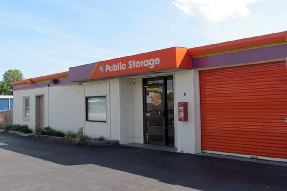 20×10 Public Storage: Self Storage Unit in Raleigh, NC 2610 Yonkers Road Raleigh, North Carolina