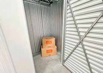 Small storage unit
